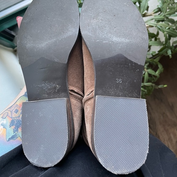 Alma en Pena Tan Ankle Boots - Picture 15 of 15